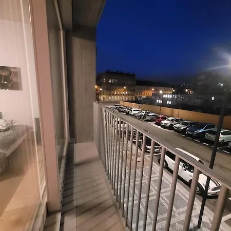 Terrace And Free Parking Apartmán *