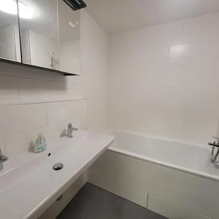 Terrace And Free Parking Apartmán *