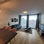Apartmán Terrace And Free Parking