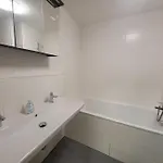 Terrace And Free Parking Apartmán *