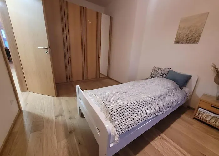 Terrace And Free Parking * براغ