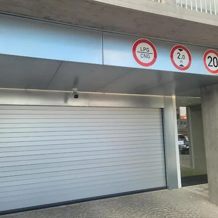 Διαμέρισμα Terrace And Free Parking *